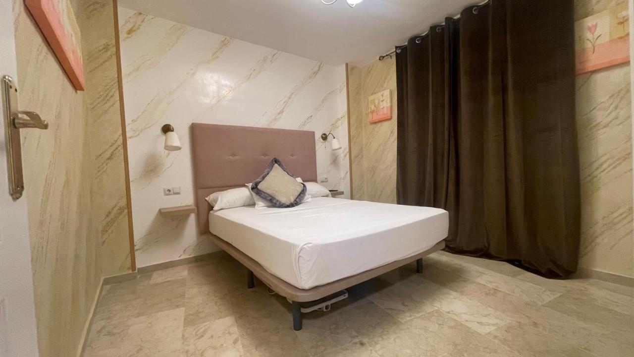 Apartamento Golf Beach ベナルマデナ エクステリア 写真